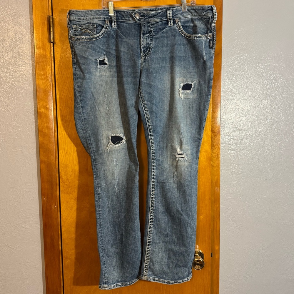 Silver Jeans Women’s Plus Size Baby Boot Distressed Denim